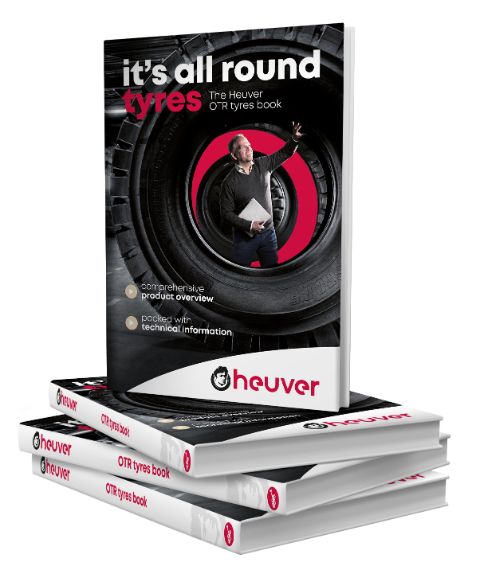 Grondverzetbandenboek stapel EN